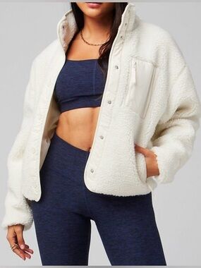 Fabletic’s Women's Cream Teddy Tahoe Jacket